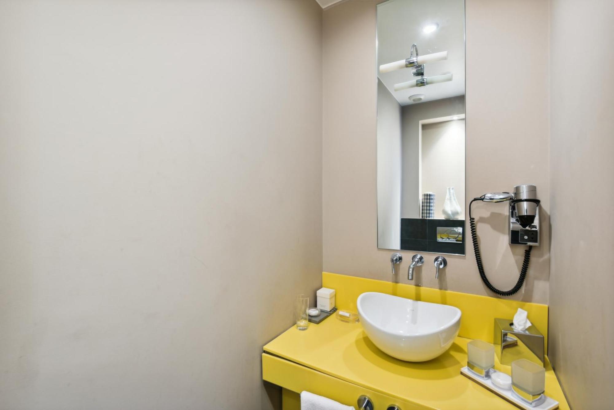 Le Paris Singulier Hotel Room photo