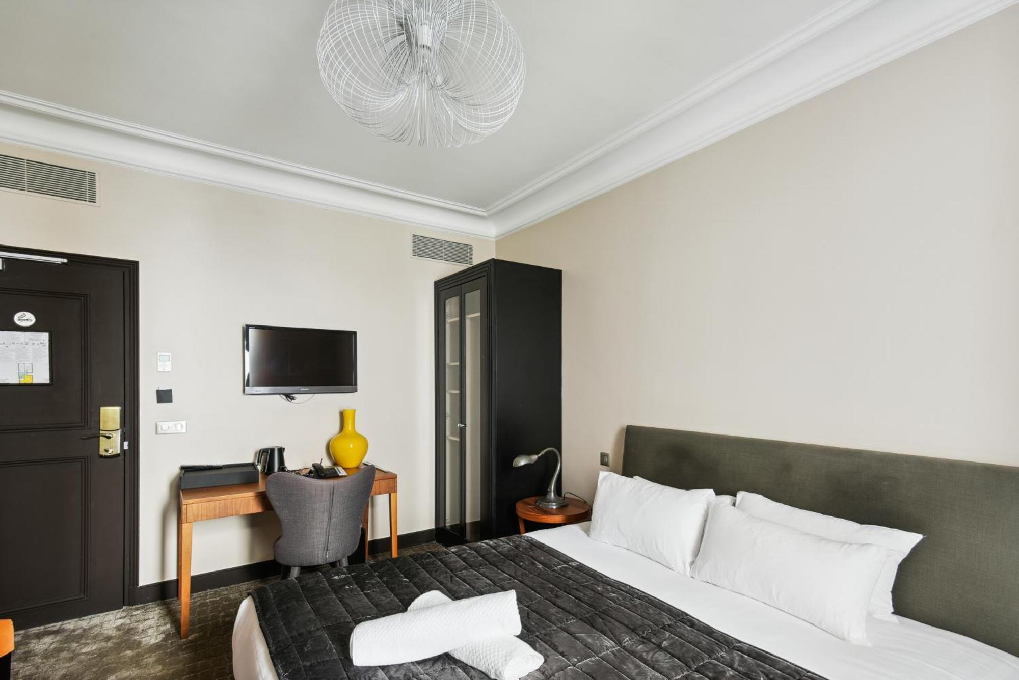 Le Paris Singulier Hotel Room photo