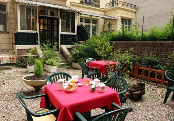 Le Paris Singulier Hotel Restaurant photo